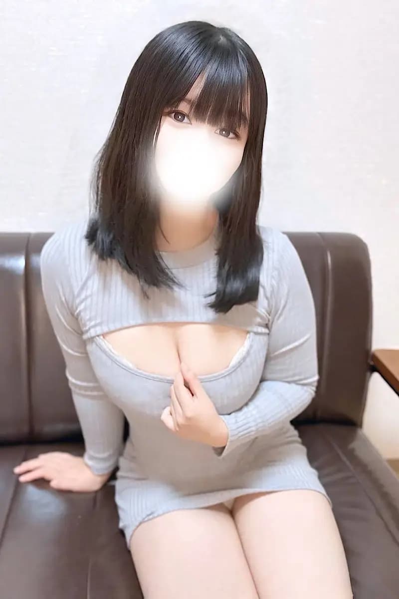 愛川すず