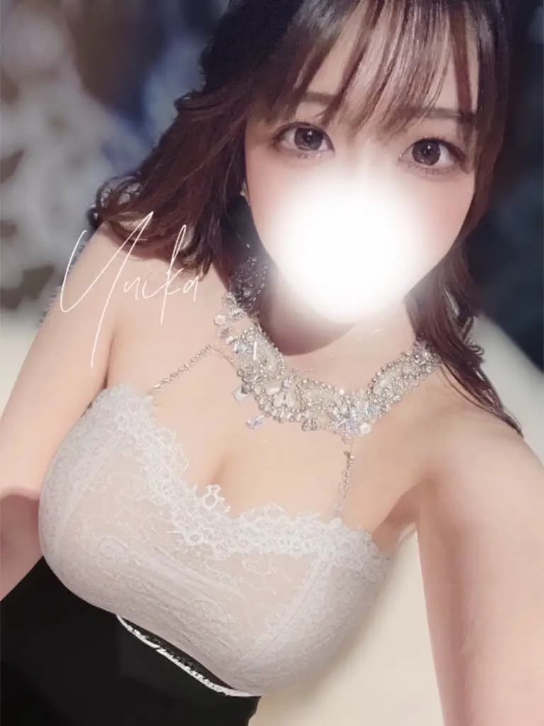 白鳥ゆいか