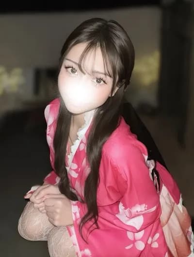 如月 モモ