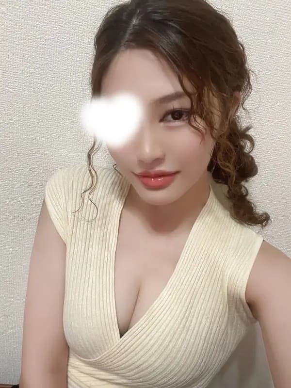 加賀美 せれな