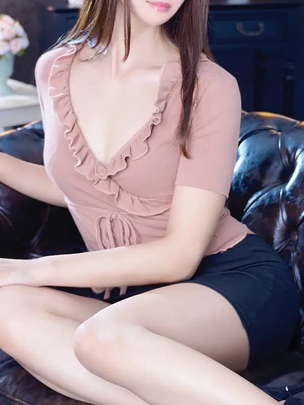 綾瀬プロフィール｜西船橋メンズエステ Aroma Lounge Rich Gold