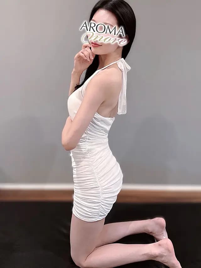 櫻ななおのプロフィール・写真｜新宿・東新宿・銀座のメンズエステ【アロマモア】完全個室・日本人セラピスト