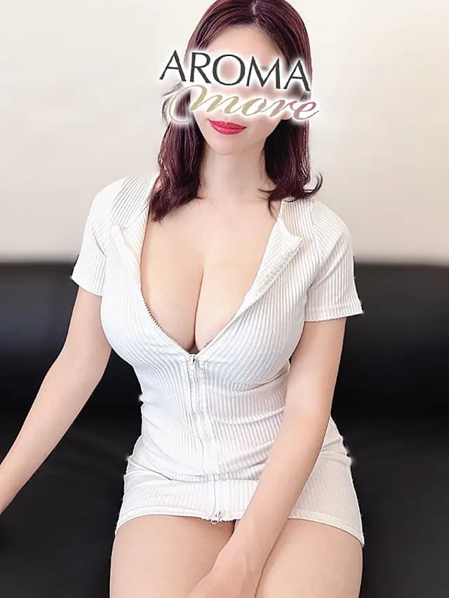 卯月なこのプロフィール・写真｜新宿・東新宿・銀座のメンズエステ【アロマモア】完全個室・日本人セラピスト