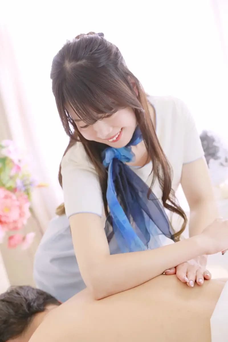 高槻ららのプロフィール - 浦和・越谷 リンパマッサージ RADI WELL SPA ラディウェルスパ