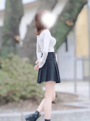 西園寺うららさん