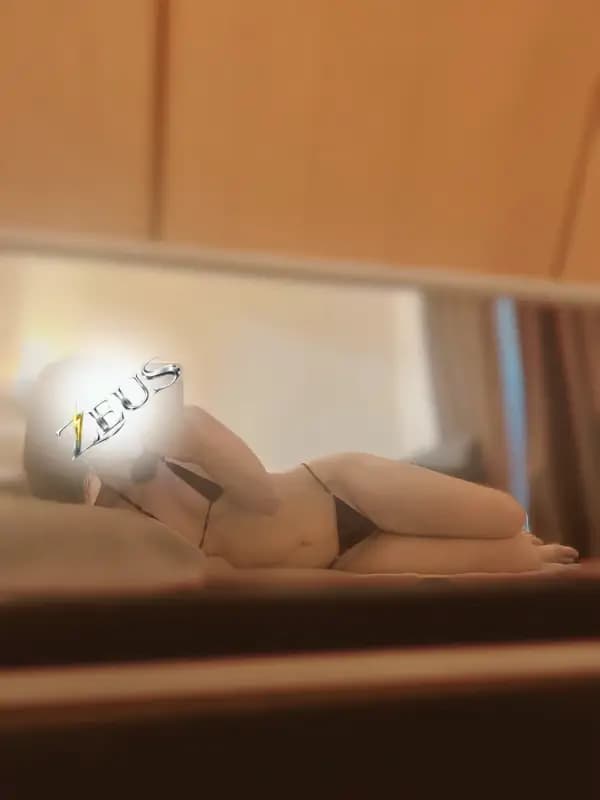 佐々木 るりなさんのプロフィール｜神話級の体験を、神レベルの価格で。｜ZEUS（ゼウス）