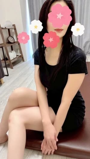 厳しい面接審査を通過した30代40代の美熟女セラピストプロフィール｜蒲田・大森・大井町・武蔵小杉・新丸子・代々木のメンズエステ「ホオズキスパ」