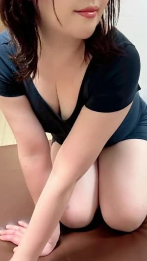 厳しい面接審査を通過した30代40代の美熟女セラピストプロフィール｜蒲田・大森・大井町・武蔵小杉・新丸子・代々木のメンズエステ「ホオズキスパ」