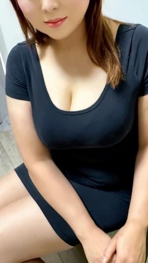 厳しい面接審査を通過した30代40代の美熟女セラピストプロフィール｜蒲田・大森・大井町・武蔵小杉・新丸子・代々木のメンズエステ「ホオズキスパ」