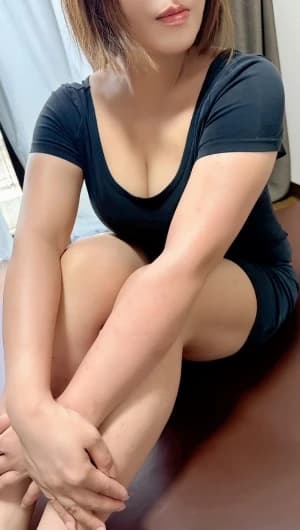 厳しい面接審査を通過した30代40代の美熟女セラピストプロフィール｜蒲田・大森・大井町・武蔵小杉・新丸子・代々木のメンズエステ「ホオズキスパ」