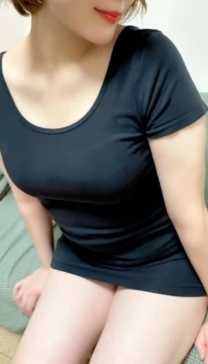 厳しい面接審査を通過した30代40代の美熟女セラピストプロフィール｜蒲田・大森・大井町・武蔵小杉・新丸子・代々木のメンズエステ「ホオズキスパ」