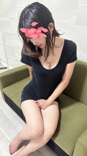 厳しい面接審査を通過した30代40代の美熟女セラピストプロフィール｜蒲田・大森・大井町・武蔵小杉・新丸子・代々木のメンズエステ「ホオズキスパ」