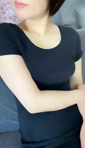 厳しい面接審査を通過した30代40代の美熟女セラピストプロフィール｜蒲田・大森・大井町・武蔵小杉・新丸子・代々木のメンズエステ「ホオズキスパ」