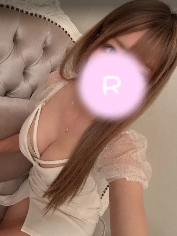 白咲りおさんのプロフィール｜あえて顔出しさせない、高貴なメンズエステ｜CLUBマリア 銀座店