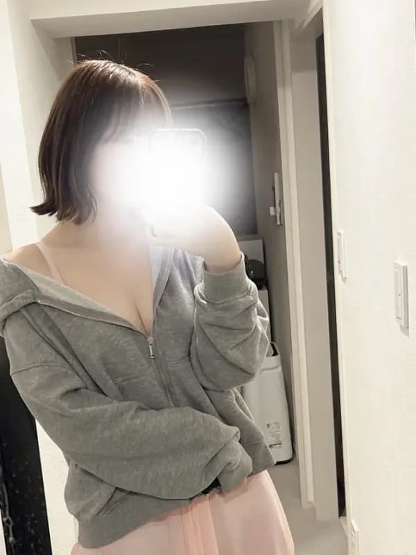 神楽木ららさんのプロフィール｜あえて顔出しさせない、高貴なメンズエステ｜CLUBマリア 銀座店