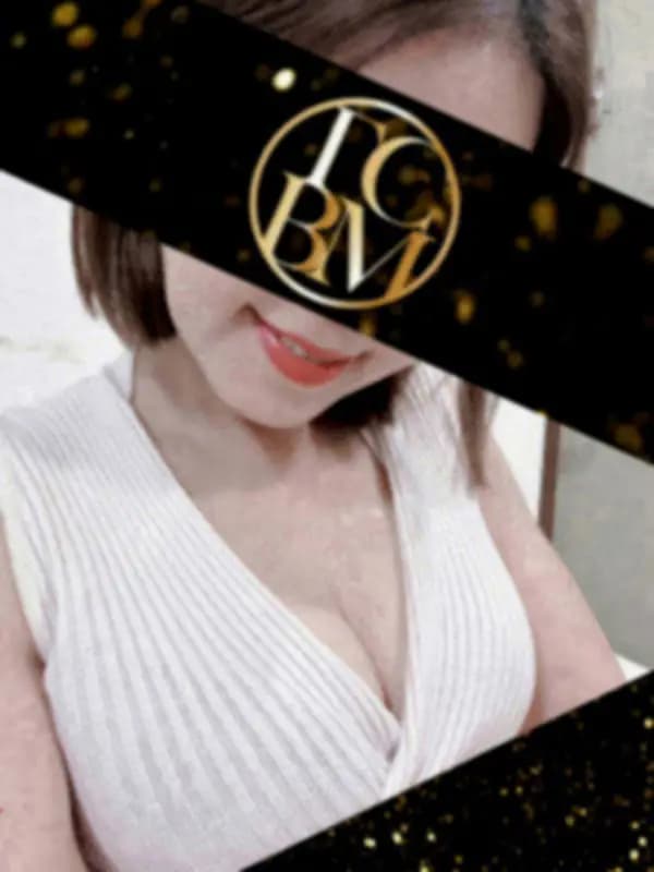 月山りこさんのプロフィール｜港区で生活をする美しい、スタイル、美貌、そして内面も磨き上げたセレブな美女を厳選しています。｜東京セレブ美魔女倶楽部
