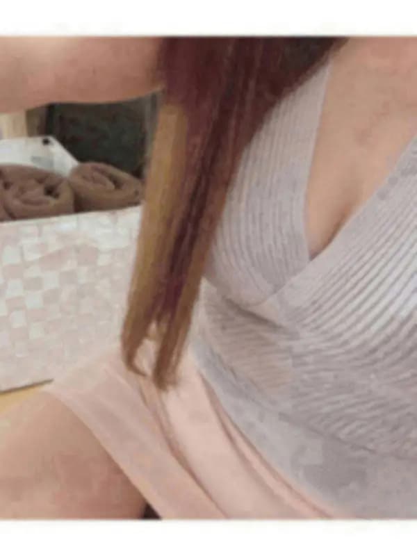 望月ゆうさんのプロフィール｜港区で生活をする美しい、スタイル、美貌、そして内面も磨き上げたセレブな美女を厳選しています。｜東京セレブ美魔女倶楽部