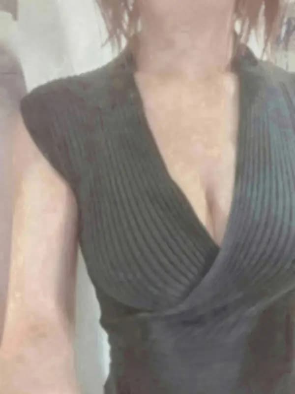 愛平もあさんのプロフィール｜港区で生活をする美しい、スタイル、美貌、そして内面も磨き上げたセレブな美女を厳選しています。｜東京セレブ美魔女倶楽部