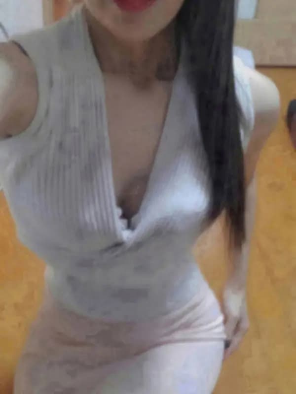 青山みほさんのプロフィール｜港区で生活をする美しい、スタイル、美貌、そして内面も磨き上げたセレブな美女を厳選しています。｜東京セレブ美魔女倶楽部