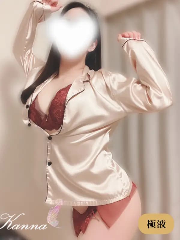 成美かんなさんのプロフィール｜横浜・関内・海老名メンズエステ ｜THE BLANC（ブラン）