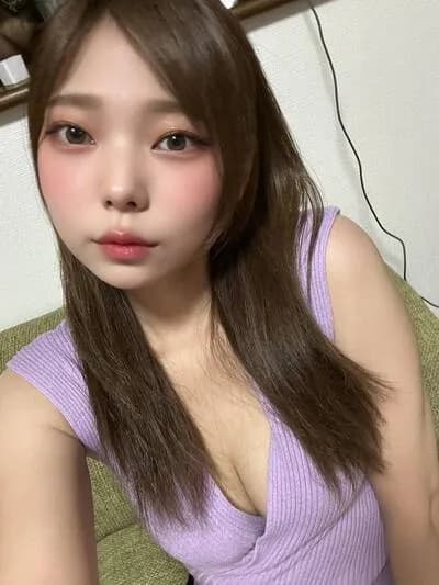 花萌ゆいな のプロフィール | Aroma Cream | 最高のビジュアルを持つ日本人美女のみ採用しております