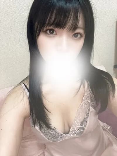 本橋ひなた のプロフィール | メンズエステBECAUSE(ビコーズ)