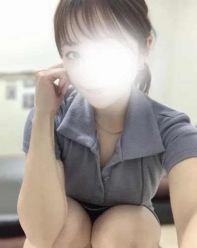 白井かなで のプロフィール | メンズエステBECAUSE(ビコーズ)