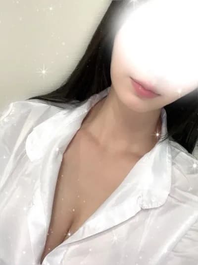 いおり のプロフィール | メンズエステ ねむりる | 五感を満たす至福のリラクゼーション。身も心もリラックスできる最高の癒しをご提供いたします。