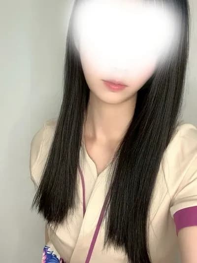 いおり のプロフィール | メンズエステ ねむりる | 五感を満たす至福のリラクゼーション。身も心もリラックスできる最高の癒しをご提供いたします。