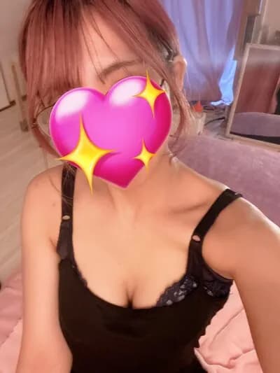 なな のプロフィール | メンズエステ ねむりる | 五感を満たす至福のリラクゼーション。身も心もリラックスできる最高の癒しをご提供いたします。