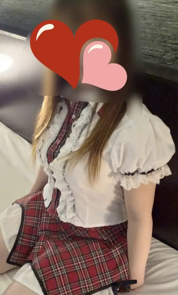 ミク のプロフィール | メンズエステ ねむりる | 五感を満たす至福のリラクゼーション。身も心もリラックスできる最高の癒しをご提供いたします。