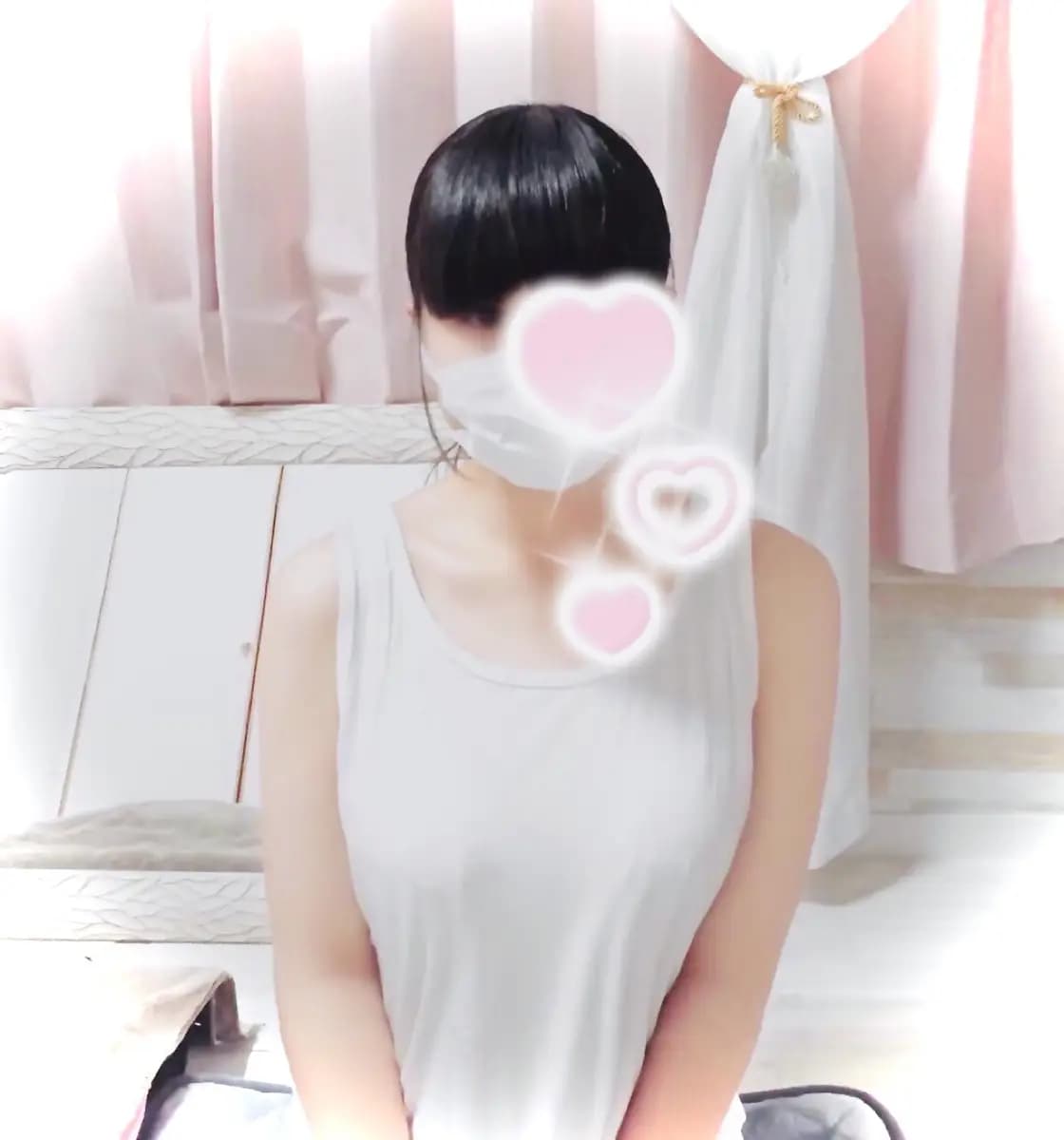 すず のプロフィール | メンズエステ ねむりる | 五感を満たす至福のリラクゼーション。身も心もリラックスできる最高の癒しをご提供いたします。