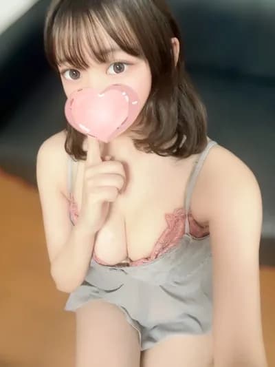 ろあ【癒し系恋人♡絶品のふれあい】 のプロフィール | Eden | 〜エデン〜