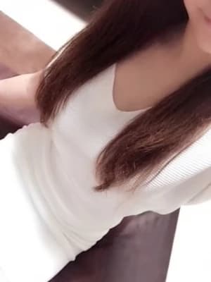 新横浜リラクゼーション ＬＵＸ ～ラックス～ | 篠原あかね のプロフィール | 遂に新横浜に上陸！完全会員制のメンズリラクゼーション店です♪容姿技術ともに優れたセラピストがお客様の疲れを癒します♫
