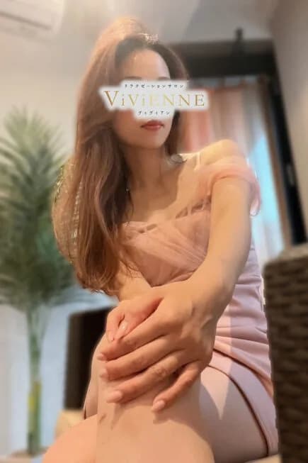 寧々 | vivienne