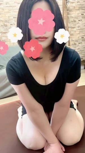 厳しい面接審査を通過した30代40代の美熟女セラピストプロフィール｜蒲田・大森・大井町・武蔵小杉・新丸子・代々木のメンズエステ「ホオズキスパ」