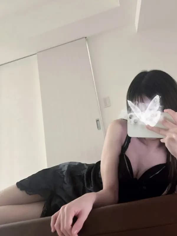 りささんのプロフィール｜高級メンズエステ｜AROMAntic
