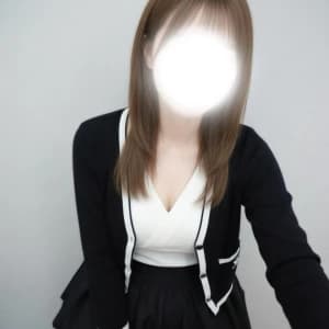 大阪高級メンズエステ『マダムの秘密』大人女性がもてなす極上の癒し｜秋吉ひなさん