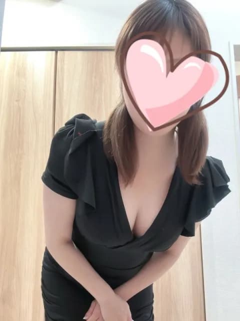 日向はなびさんのプロフィール｜横浜・新横浜・町田・メンズエステ｜横浜新横浜町田人妻メンズエステ