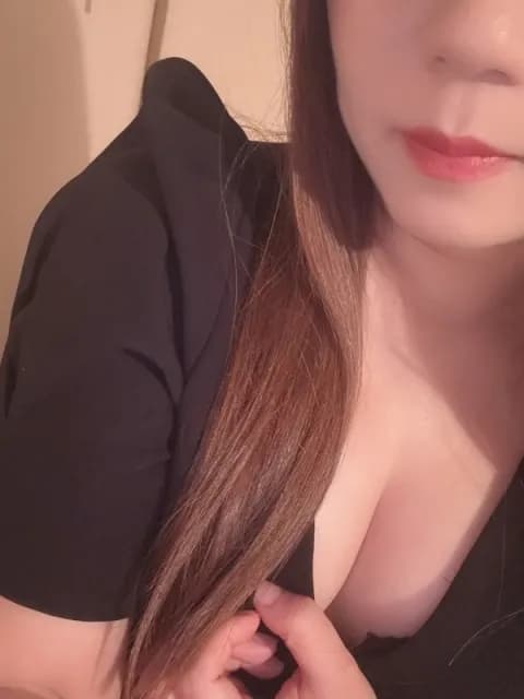 一ノ瀬れんかさんのプロフィール｜横浜・新横浜・町田・メンズエステ｜横浜新横浜町田人妻メンズエステ
