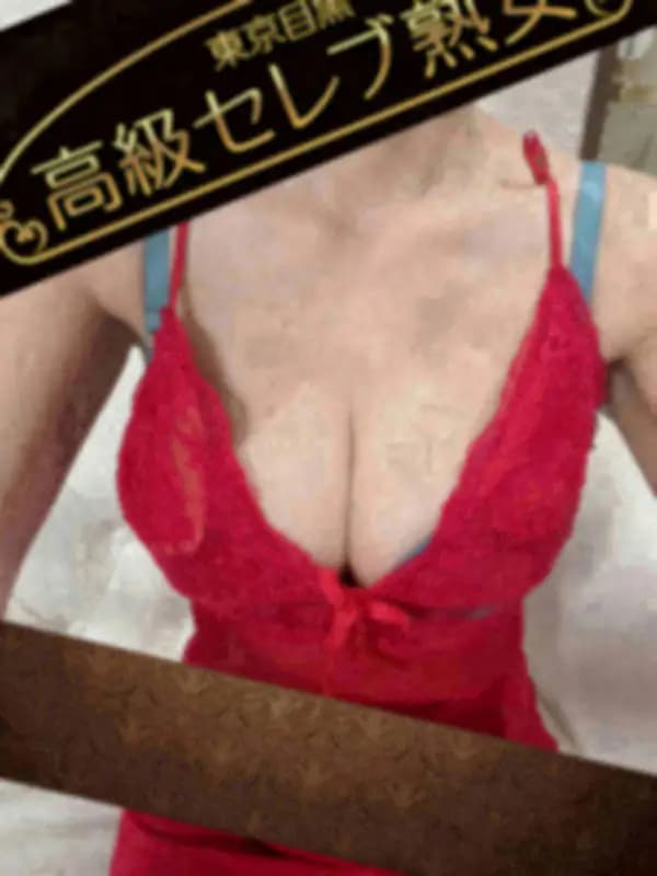 香坂みすずさんのプロフィール｜大人の女性による、寛容力と包容力のある美蝶が戯れる、高級店でのサービスを✨ずば抜けた才覚をもつｾﾗﾋﾟｽﾄによる究極の施術を受けることができる、90分コースをぜひご堪能ください。｜東京目黒高級セレブ熟女