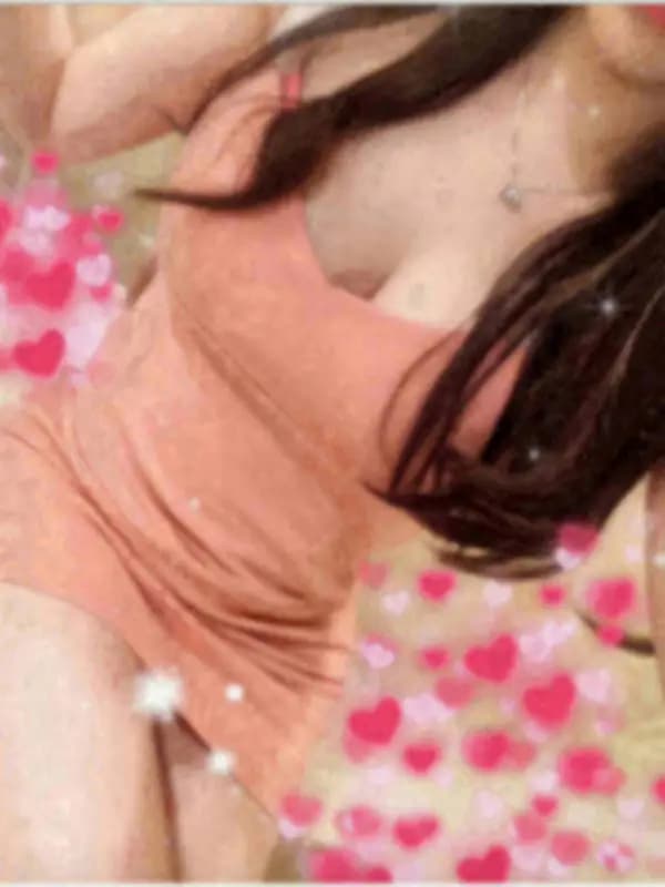 吉永ゆいさんのプロフィール｜大人の女性による、寛容力と包容力のある美蝶が戯れる、高級店でのサービスを✨ずば抜けた才覚をもつｾﾗﾋﾟｽﾄによる究極の施術を受けることができる、90分コースをぜひご堪能ください。｜東京目黒高級セレブ熟女
