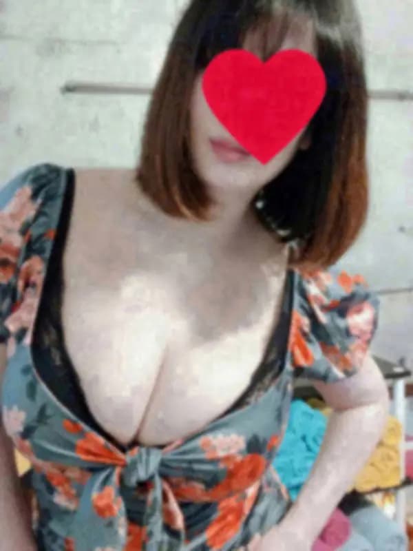 後藤さら【出張可能】さんのプロフィール｜大人の女性による、寛容力と包容力のある美蝶が戯れる、高級店でのサービスを✨ずば抜けた才覚をもつｾﾗﾋﾟｽﾄによる究極の施術を受けることができる、90分コースをぜひご堪能ください。｜東京目黒高級セレブ熟女