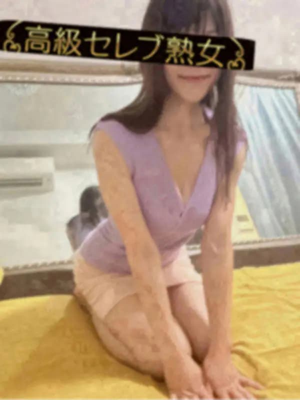 佐藤あかりさんのプロフィール｜大人の女性による、寛容力と包容力のある美蝶が戯れる、高級店でのサービスを✨ずば抜けた才覚をもつｾﾗﾋﾟｽﾄによる究極の施術を受けることができる、90分コースをぜひご堪能ください。｜東京目黒高級セレブ熟女