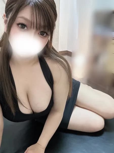 セラピスト「西野さん」のプロフィール 立川/八王子/国分寺/徒歩3～6分 Luxe Aroma(ラグゼアロマ) 都心に負けない濃密な施術を