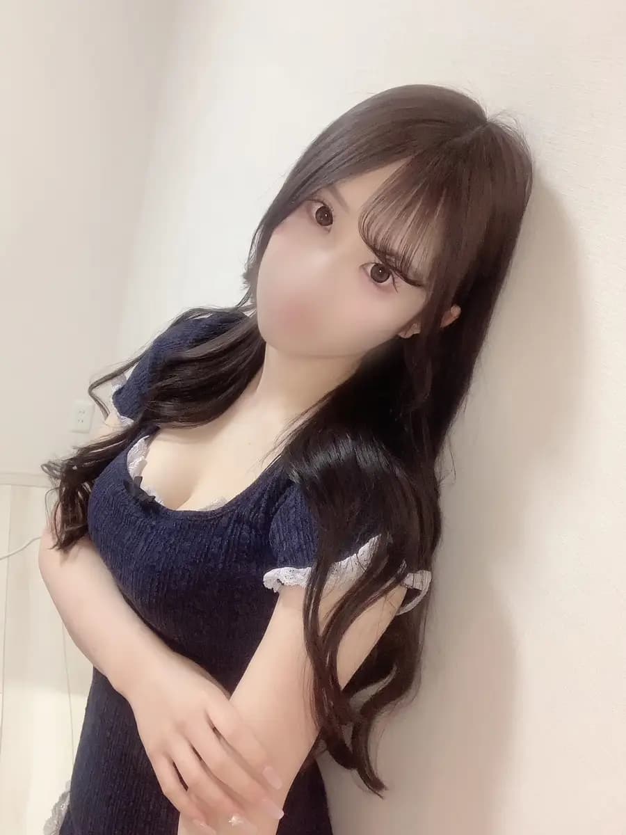 セラピスト「鈴村さん」のプロフィール 立川/八王子/国分寺/徒歩3～6分 Luxe Aroma(ラグゼアロマ) 都心に負けない濃密な施術を