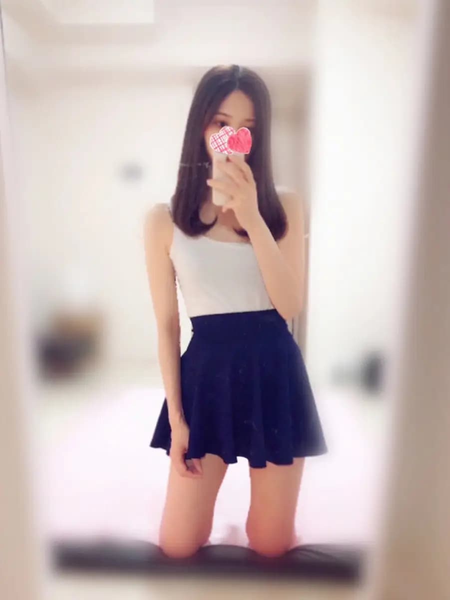 セラピスト「桜田さん」のプロフィール 立川/八王子/国分寺/徒歩3～6分 Luxe Aroma(ラグゼアロマ) 都心に負けない濃密な施術を