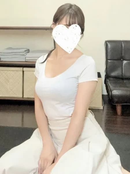 セラピスト「横山さん」のプロフィール 立川/八王子/国分寺/徒歩3～6分 Luxe Aroma(ラグゼアロマ) 都心に負けない濃密な施術を