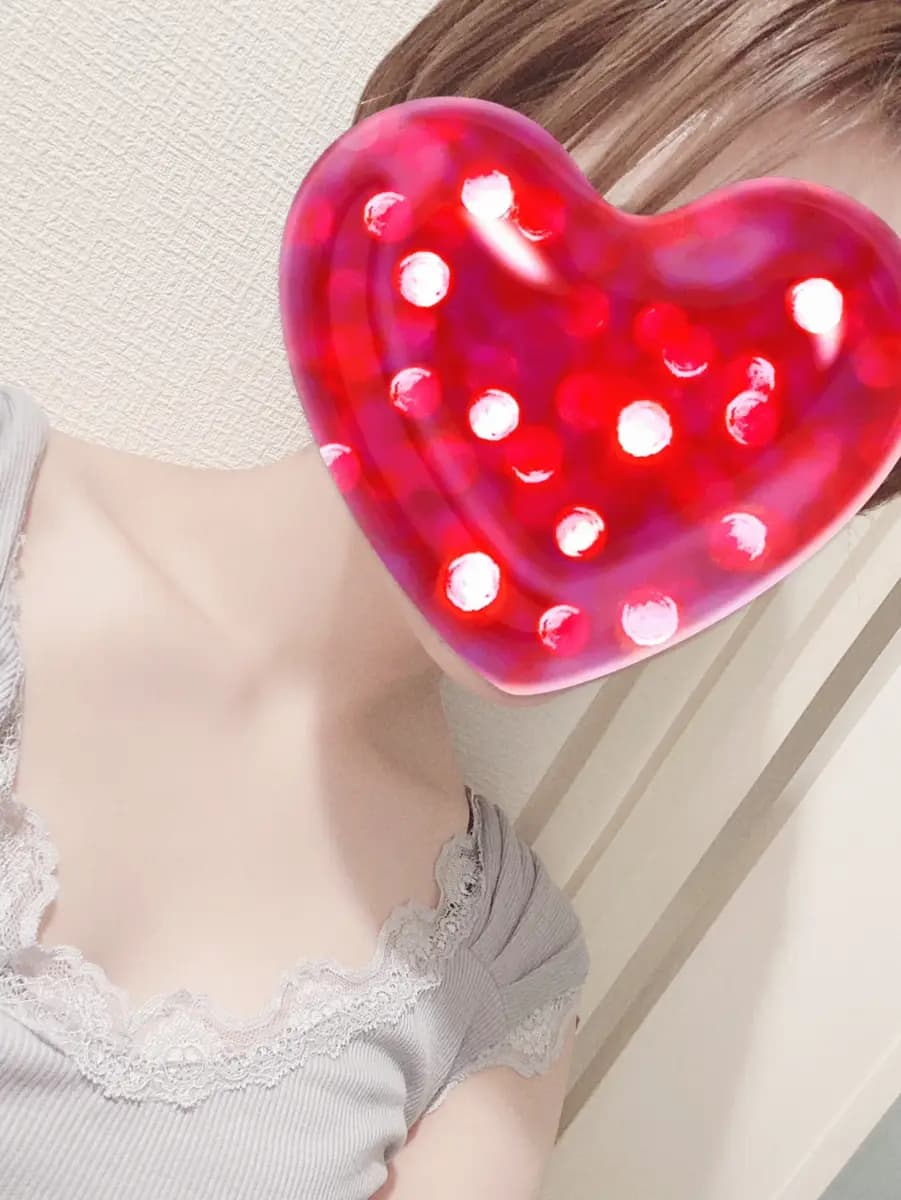 セラピスト「湊崎さん」のプロフィール 立川/八王子/国分寺/徒歩3～6分 Luxe Aroma(ラグゼアロマ) 都心に負けない濃密な施術を