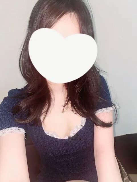 セラピスト「栗山さん」のプロフィール 立川/八王子/国分寺/徒歩3～6分 Luxe Aroma(ラグゼアロマ) 都心に負けない濃密な施術を